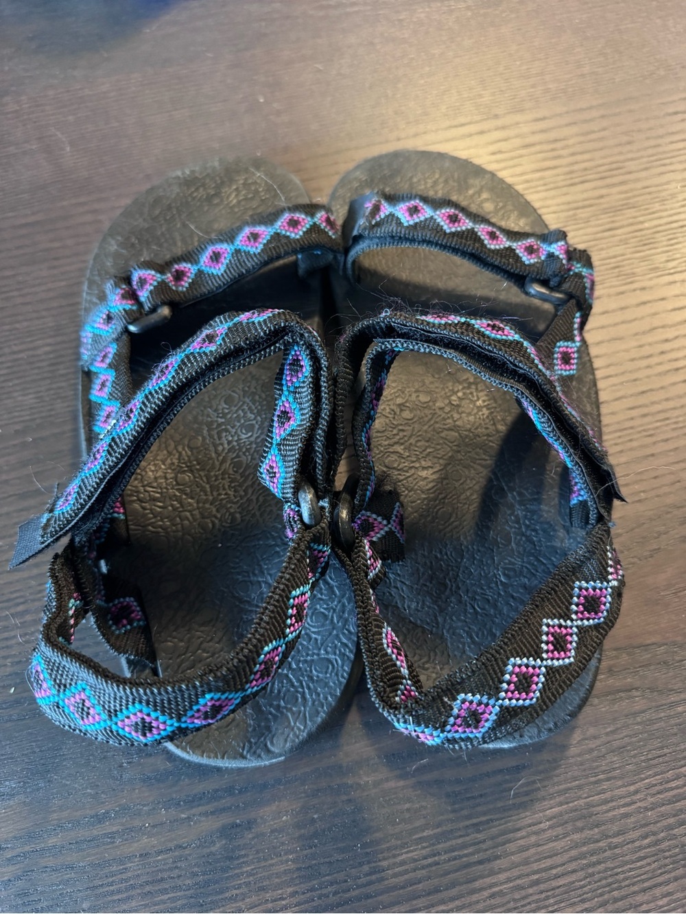 Vintage Laguna Black Sandal with Pink & Teal Diamond Webbing Size 10 Gorpcore - Picture 3 of 4